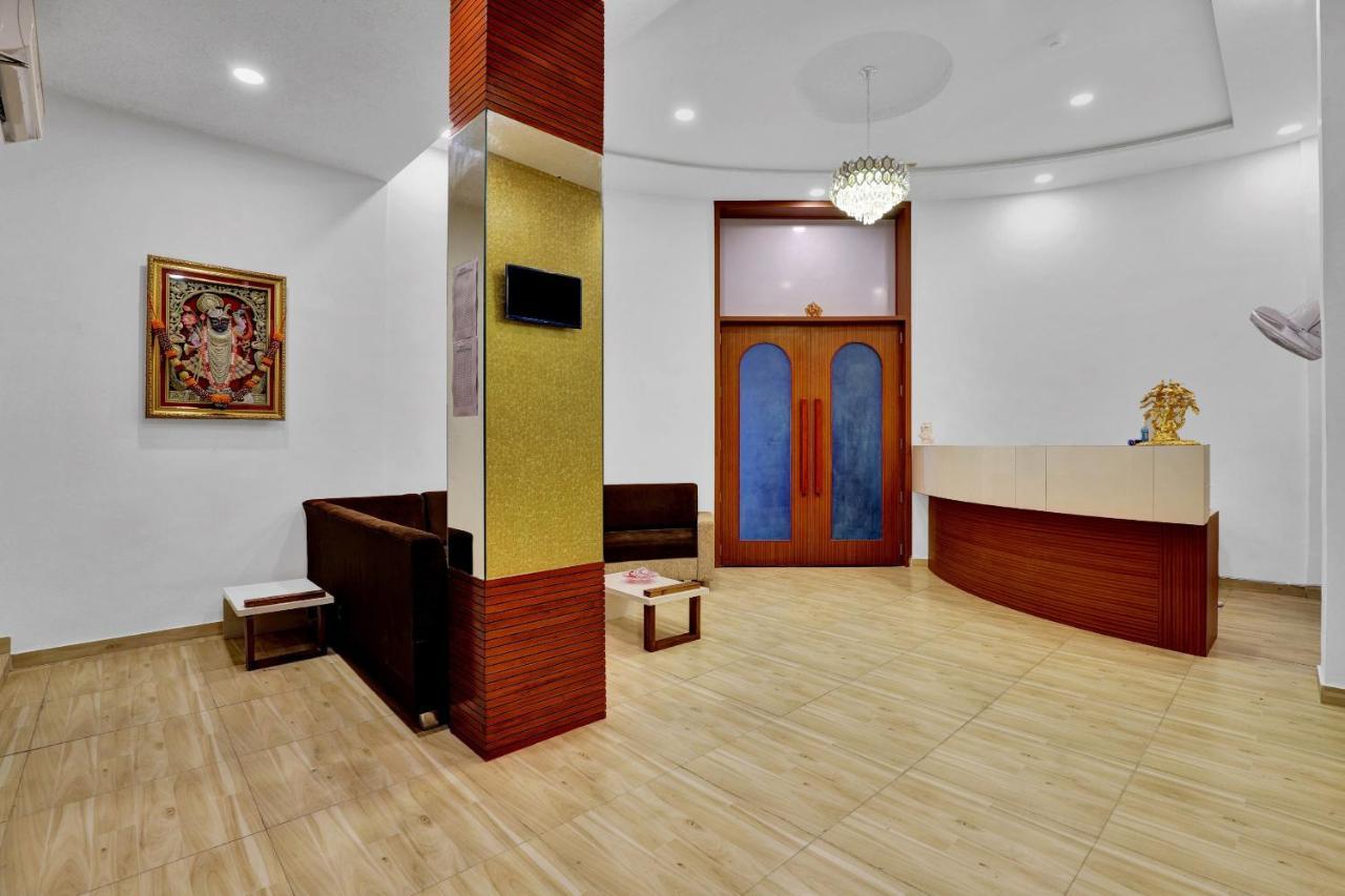 Collection O 83344 Hotel New River Rajkot Exterior photo